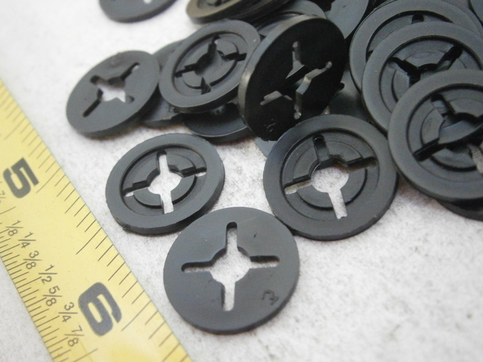 Southco 12-11064-42 Push-On Retainers .61 OD .18″ ID Nylon Black Lot of 50 #4749