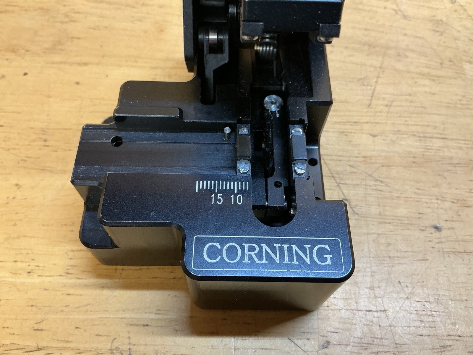 Corning FBC-012 Fiber Optic Cleaver