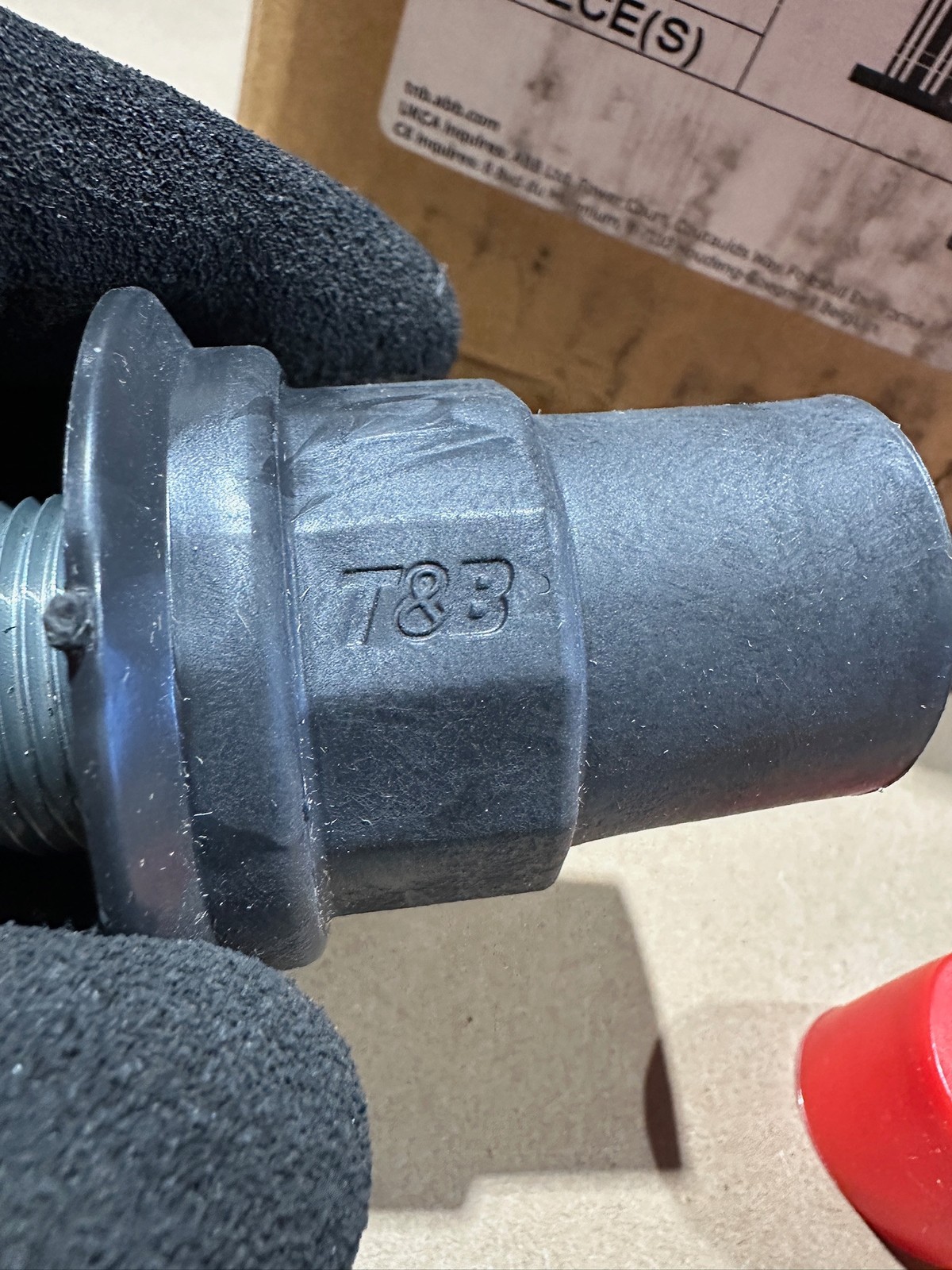 Thomas & Betts T&B OCAL HUB3/4-G Conduit Hub PVC Coated Zinc Hub Gray 3/4″