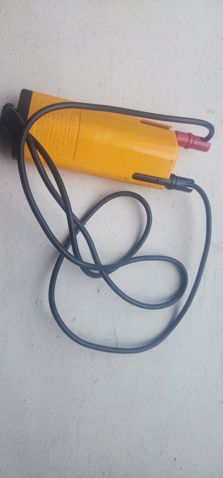 Ideal Contact Voltage Tester 100-600V CAT III 600V 60Hz Max Voltage 600V 61-065