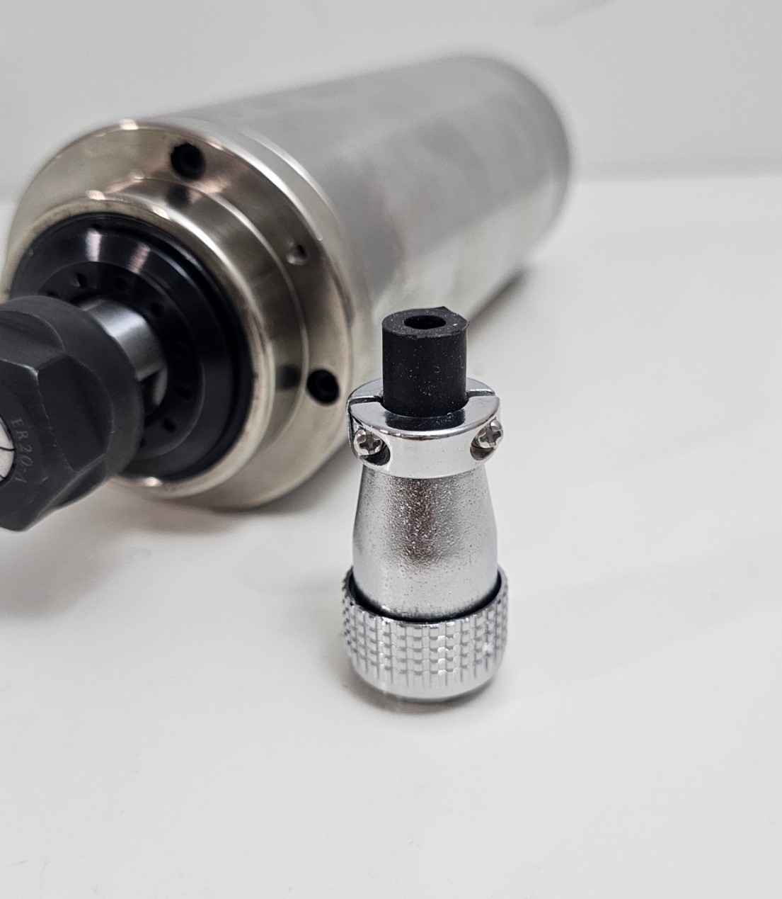 CNC 2.2KW ER20 Water Cooling Spindle Motor 110V 220V Router Milling GDZ80-2.2B