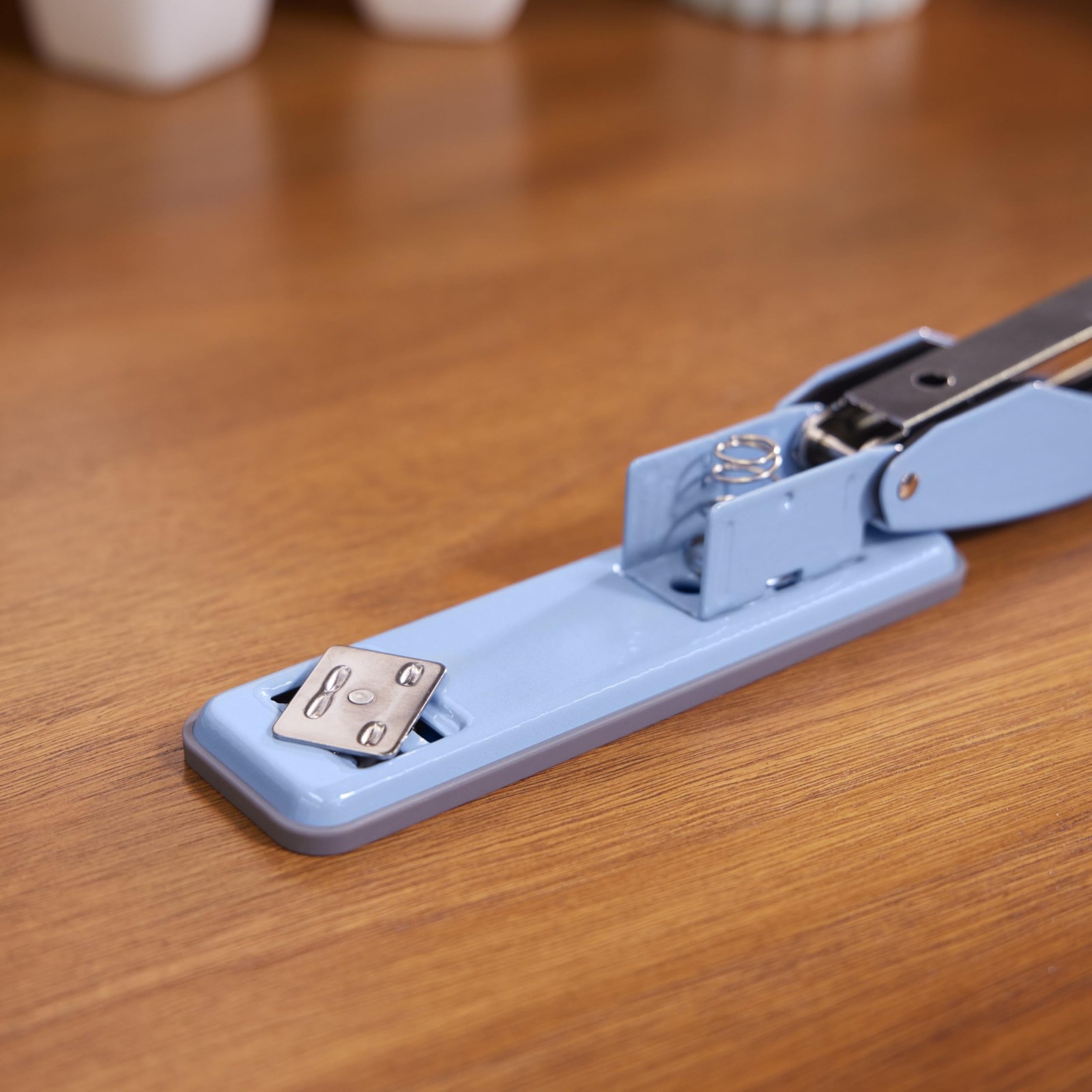 Cub Compact Desktop Stapler 20 Sheet Capacity Metal Electric Blue S701069