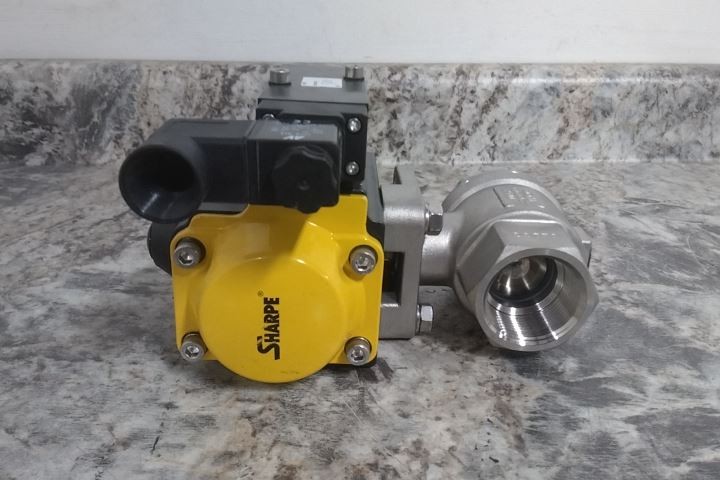 Sharpe 4353015800 1-1/4 In Pipe Size Pneumatic Actuated Ball Valve