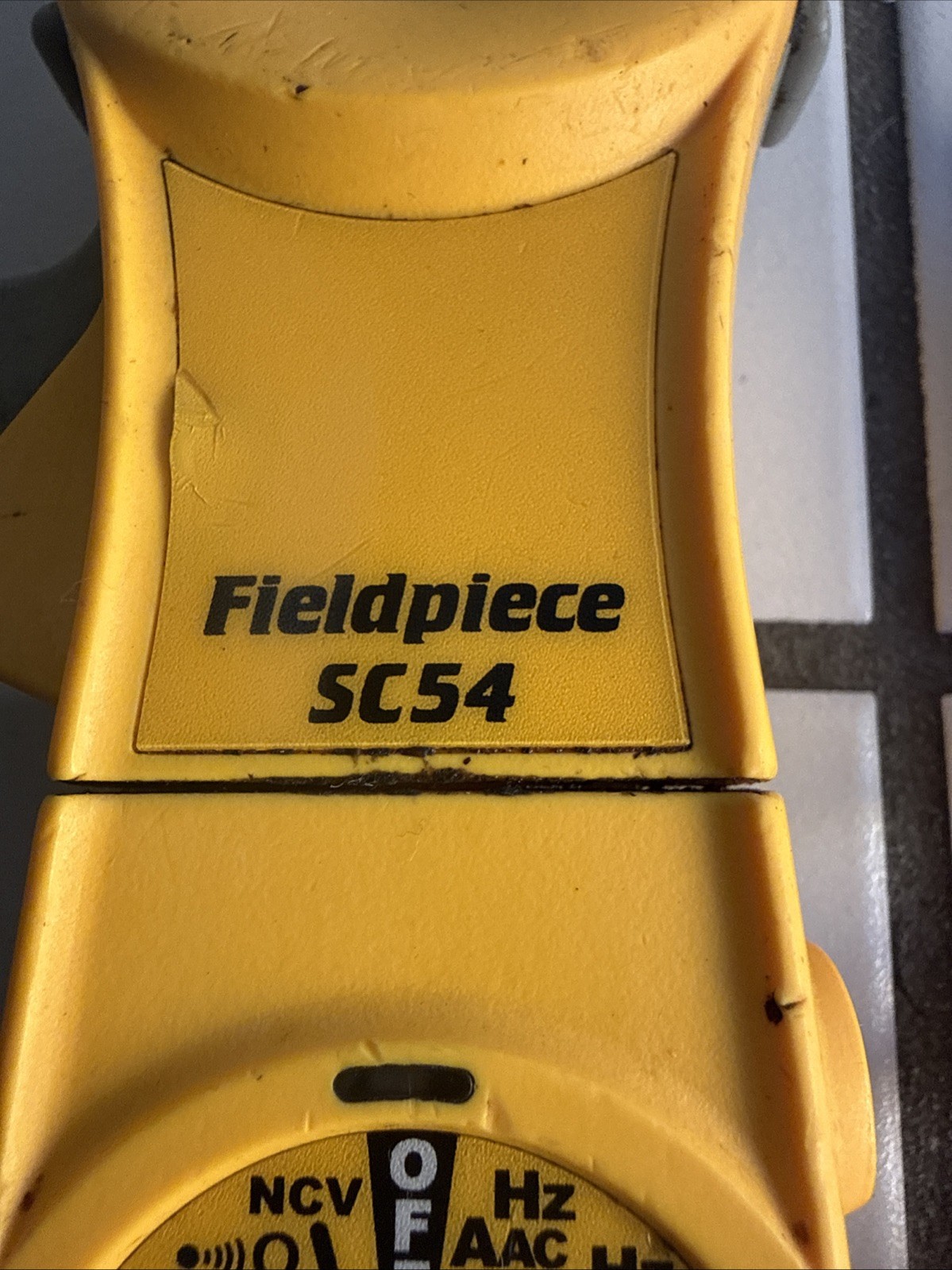 Fieldpiece SC54 TRUE RMS Clamp meter 600V 400A CAT III Temp Type K Works Leads