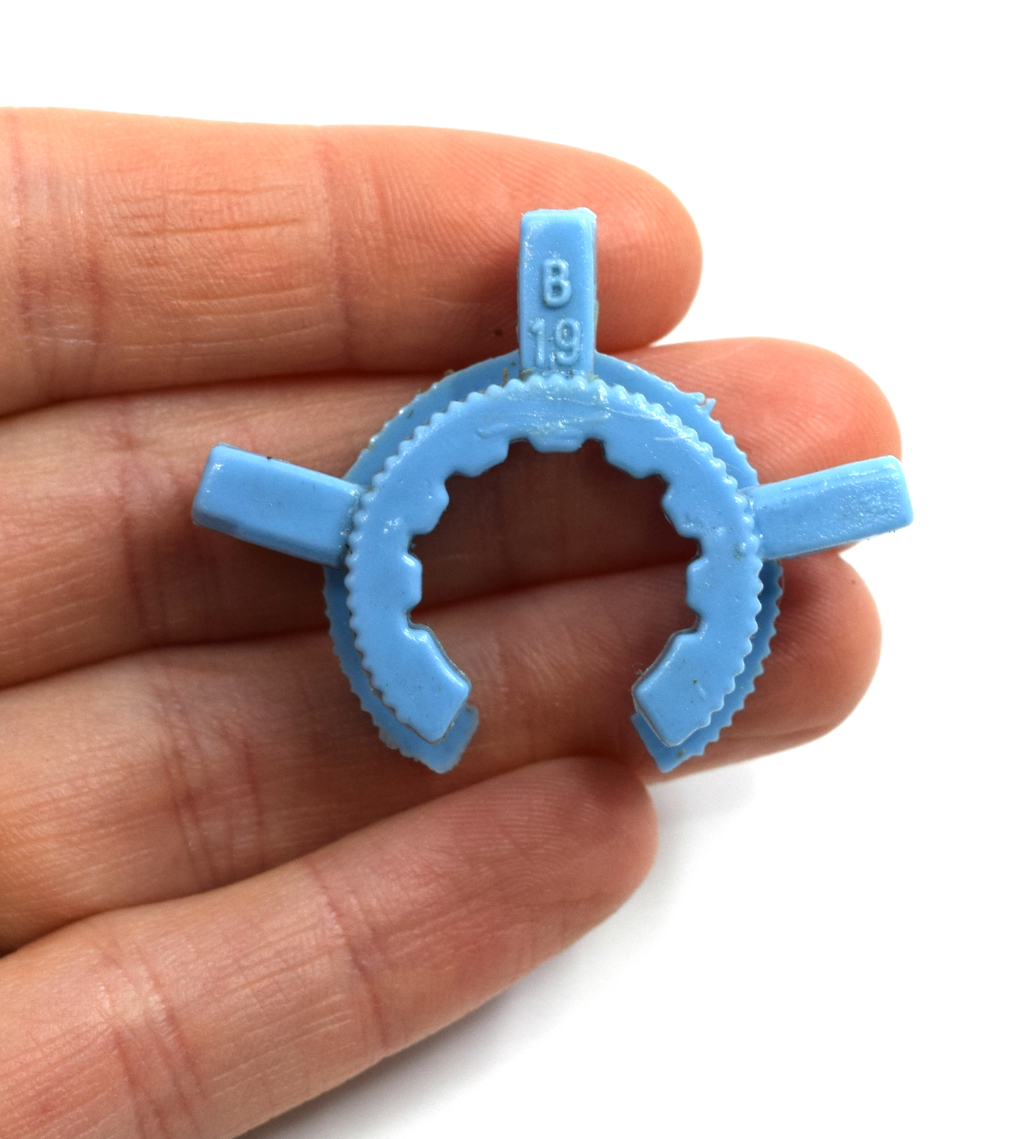 Joint Clip, size 19/26, Blue, Chemical and Temp Resistant – Eisco Labs