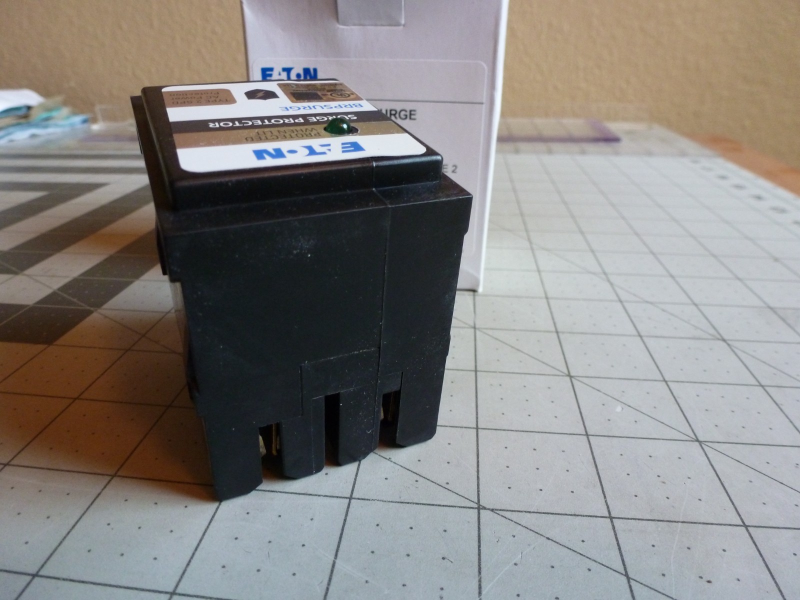 Eaton BRPSURGE Surge Protection Device – Type 2 – 120/240 VAC – 2 Pole – NEW