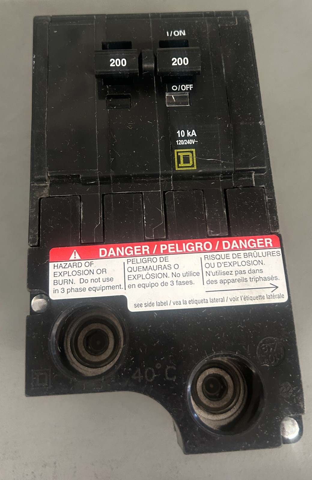 Square D QO2200 Plug-on Circuit Breaker 2 Poles 200A 120/240V