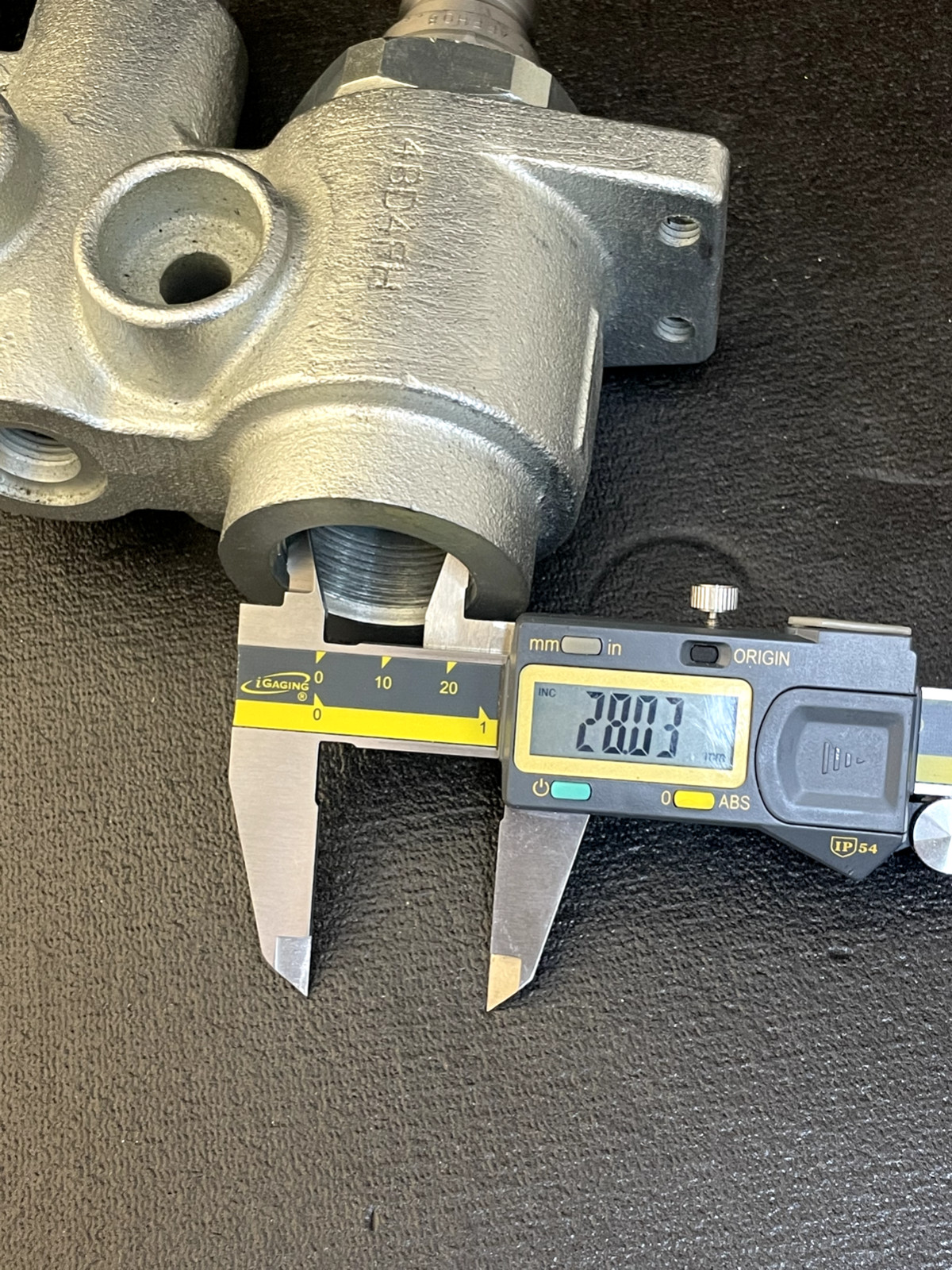 Faster 4BD4FH 7246783 Hydraulic Quick connect flat face block bobcat no inlets