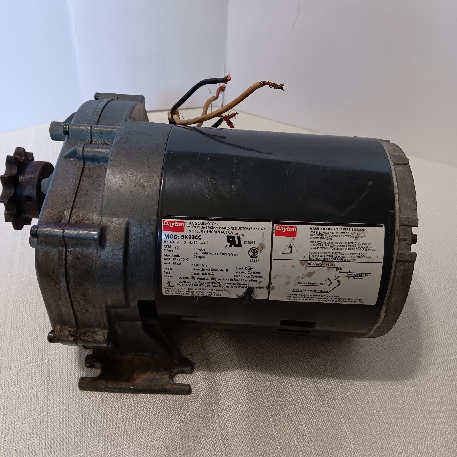 Dayton 5K934C Gearmotor 1/4 HP 115V 12 RPM 144:1 Reversible UNTESTED Parts