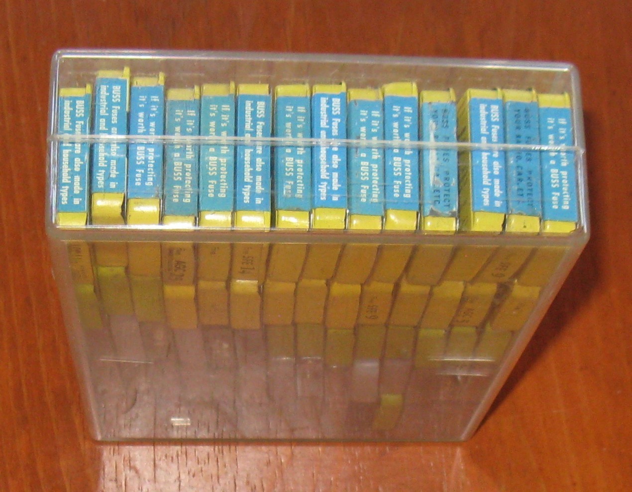 Huge Lot Vintage Automotive Fuses Car Truck Variety 280+ Fuses in Case