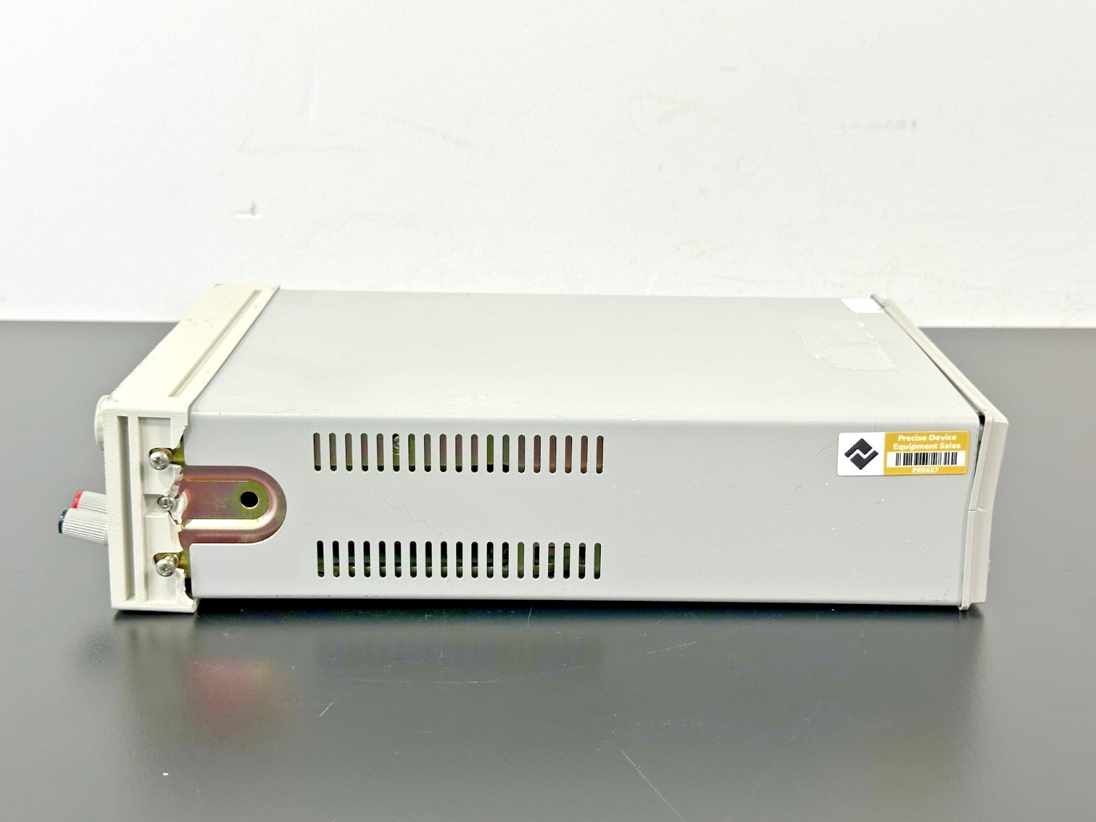 Agilent E3642A OEM DC Power Supply 8V 5A 20V 2.5A GPIB RS-232 Used Has Cracks