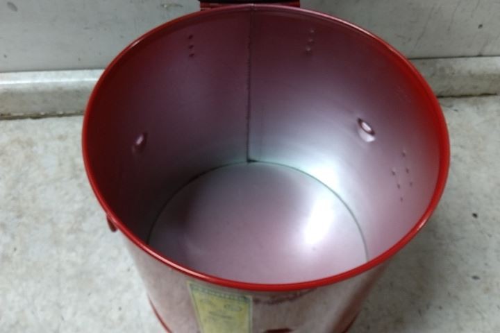 Justrite 27605 5 Gal Capacity Red Powder Coated Steel Dip Tank