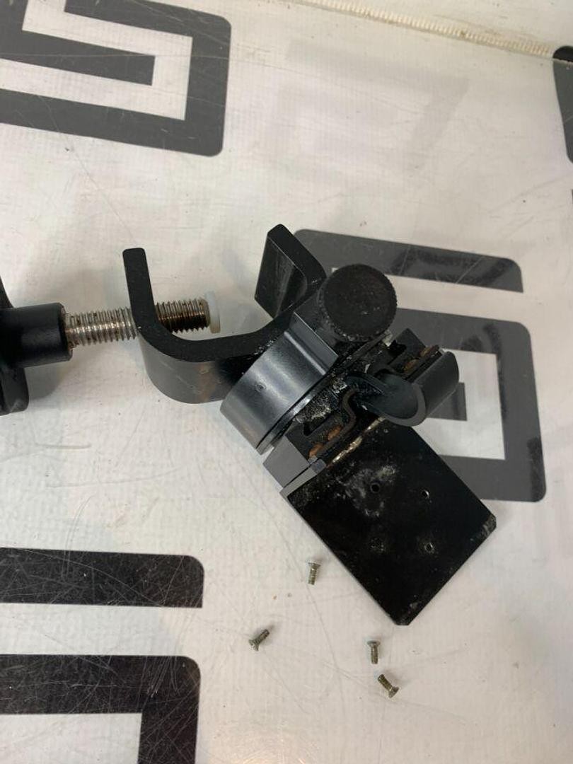 Medfusion 3500 4000 Pole Clamp Mount & Also for other Models TESTED WARRANTY B