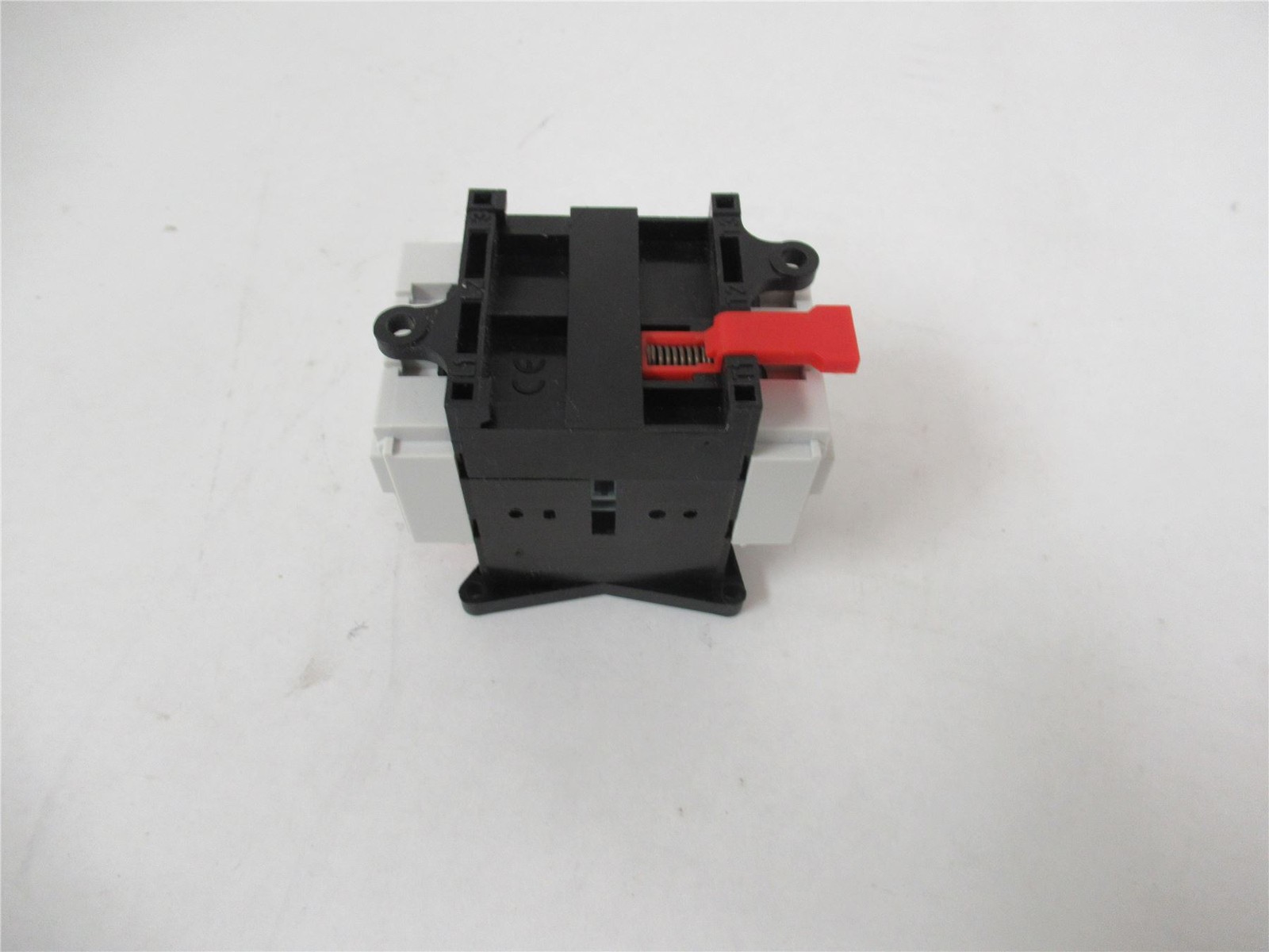 251396 New In Box; Schneider V2 Electric Base for use with Vario Series IP20 3P