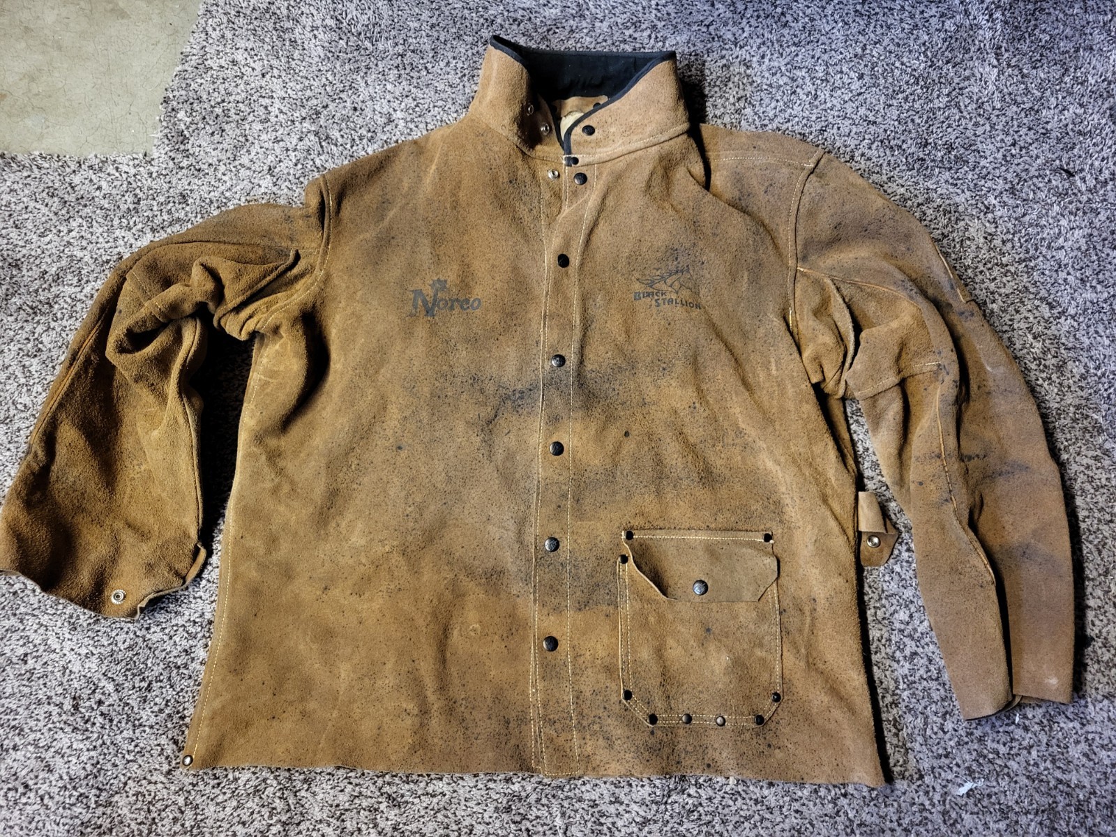 REVCO BLACK STALLION 30WC SPLIT COWHIDE WELDING JACKET SIZE XXXL Used