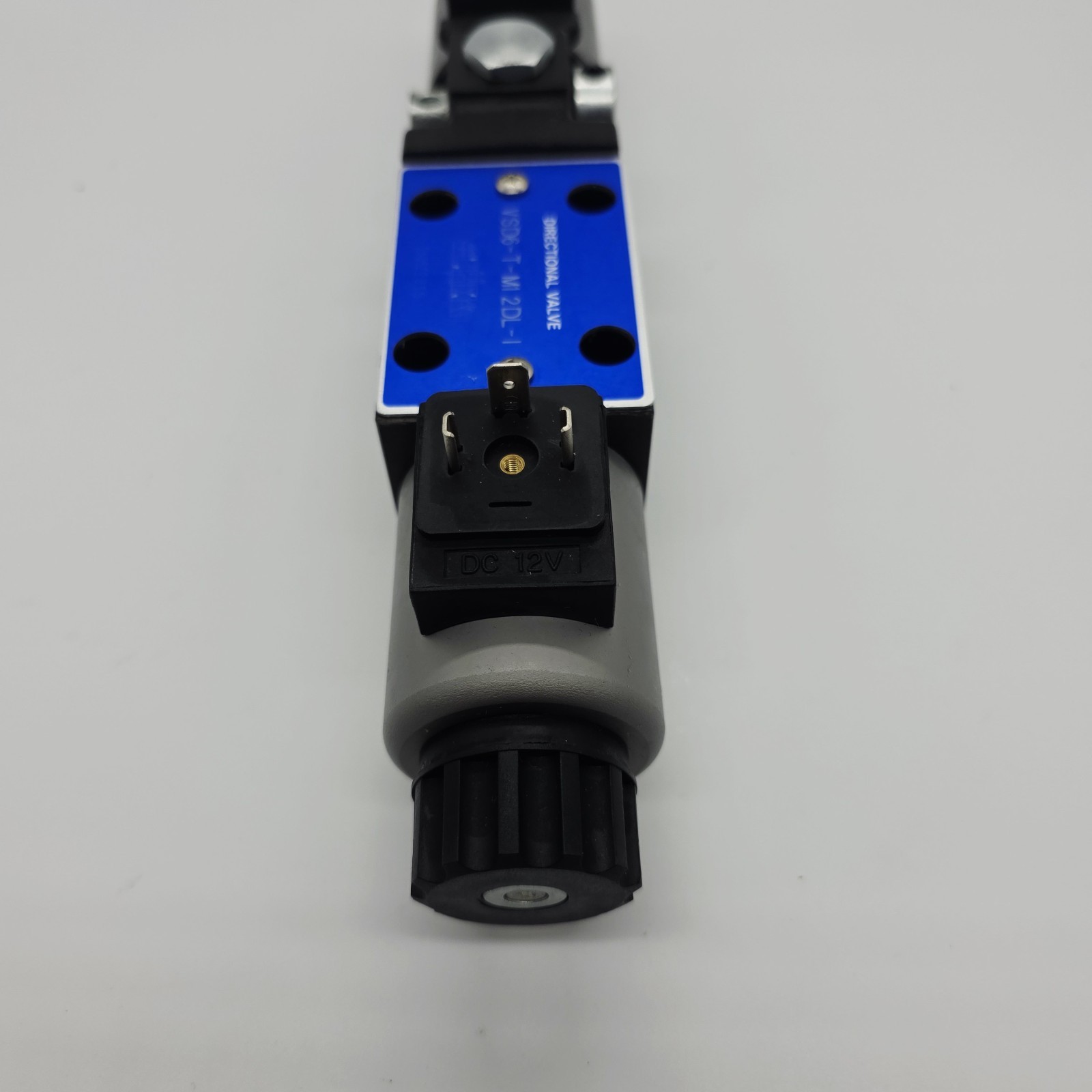 Directional Control Valve VSD6-T-M1-2DL-I Hydraulic Solenoid 12V Industrial