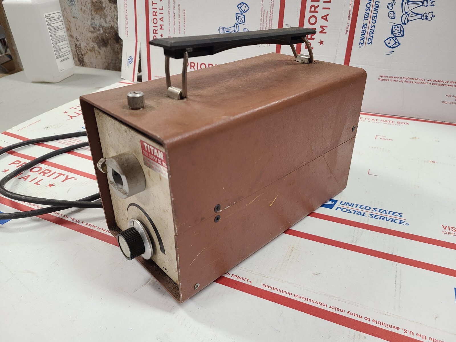Titan Supply Co. FO-150 Fiber Optic Light Source