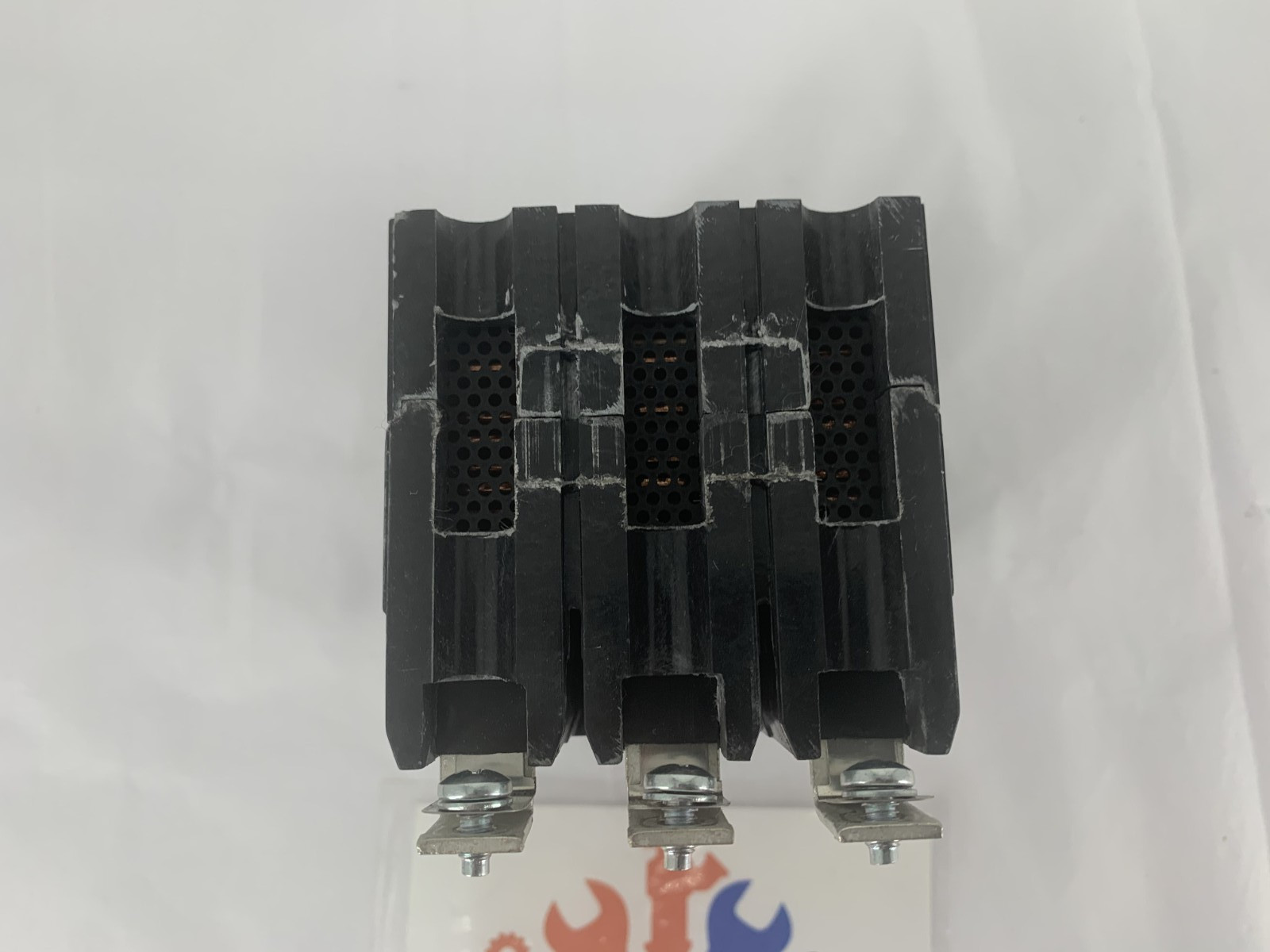 General Electric TEY340 40A 3P 480Y/277VAC Bolt-On Molded Case Circuit Breaker