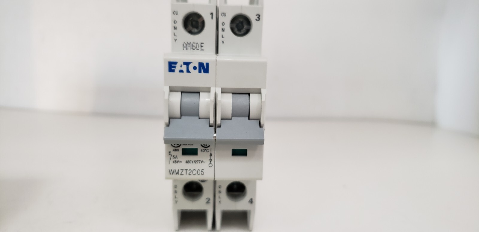EATON WMZT2C05 (FAZ-C5-2-NA) CIRCUIT BREAKER, 2P, 5A, 480/277V, 10kA, TYPE C NIB