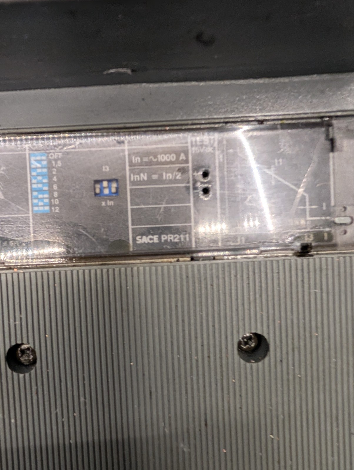 ABB S7H 1000A Circuit Breaker 3P 600V SACE PR211 3A 400v aux S7