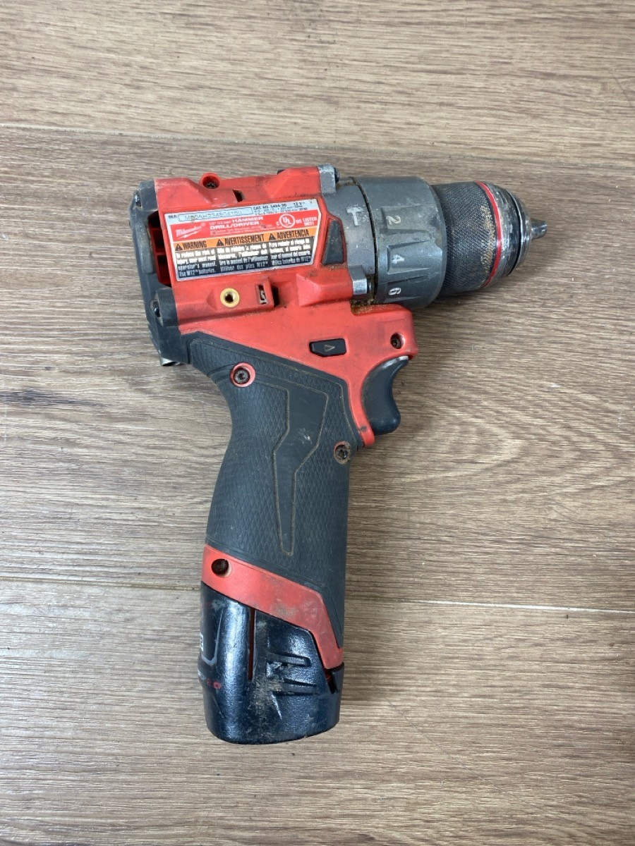 MILWAUKEE TOOLS 3404-20 12 VOLT FUEL 1/2″ CHUCK HAMMER DRILL (WCP036721)