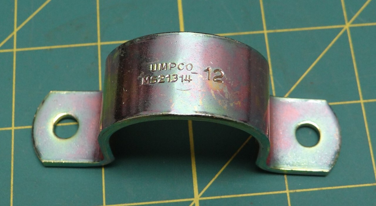 Qty: 10 UMPCO MS21314-12 7/8″ 2-Hole Retaining Pipe Strap NSN: 5340-00-947-4784