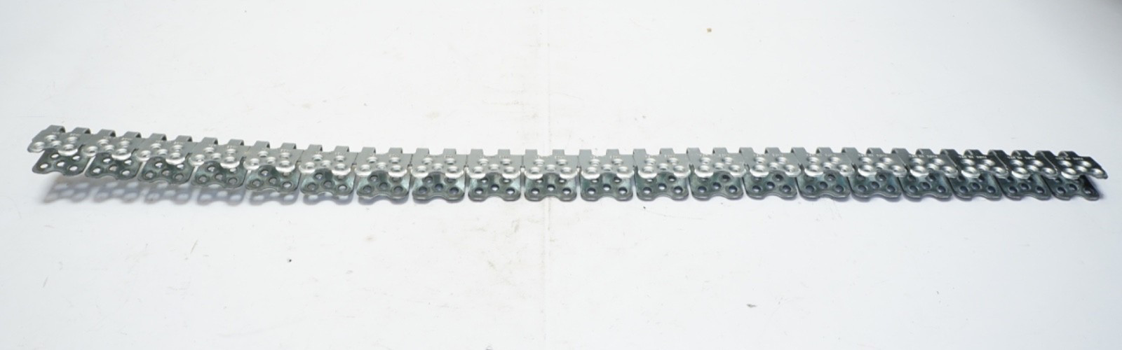 New Flexco Rivet R5-SE Scalloped Edge Hinged Fastener Strip 33-3/4″ Length