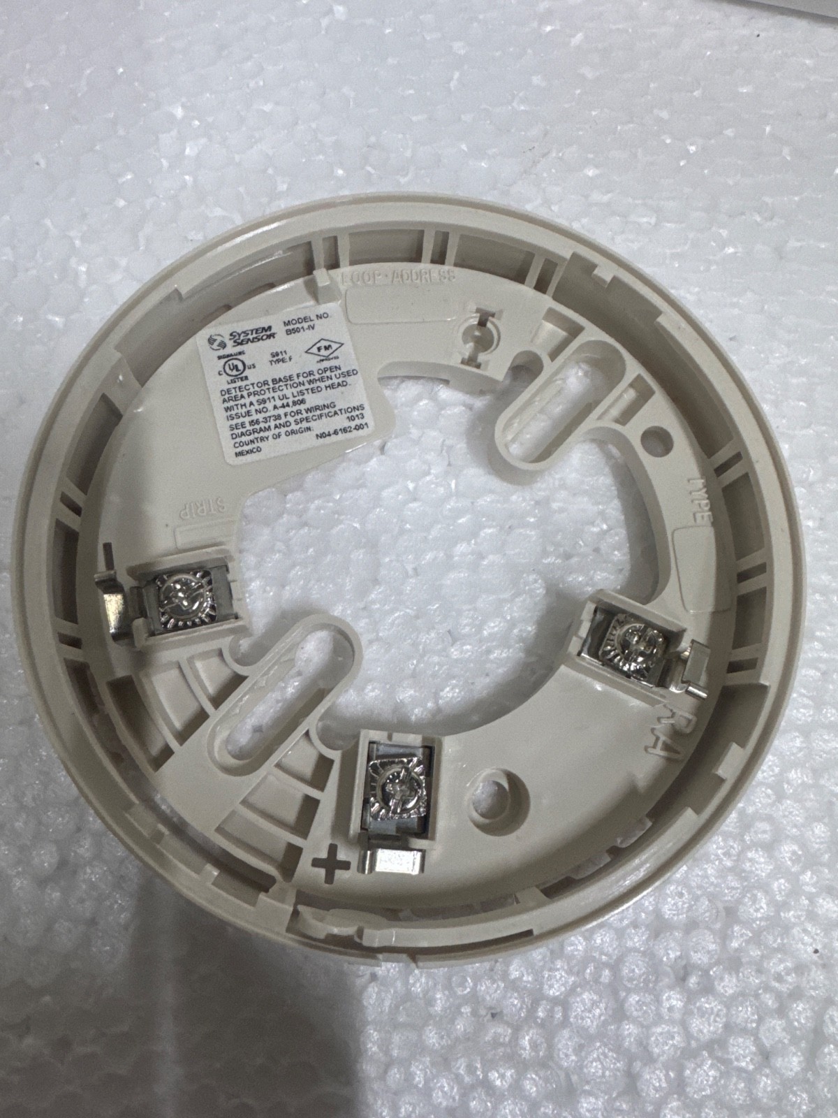 1BOX System Sensor B501-IV Detector Base (1BOX =10 PCs)