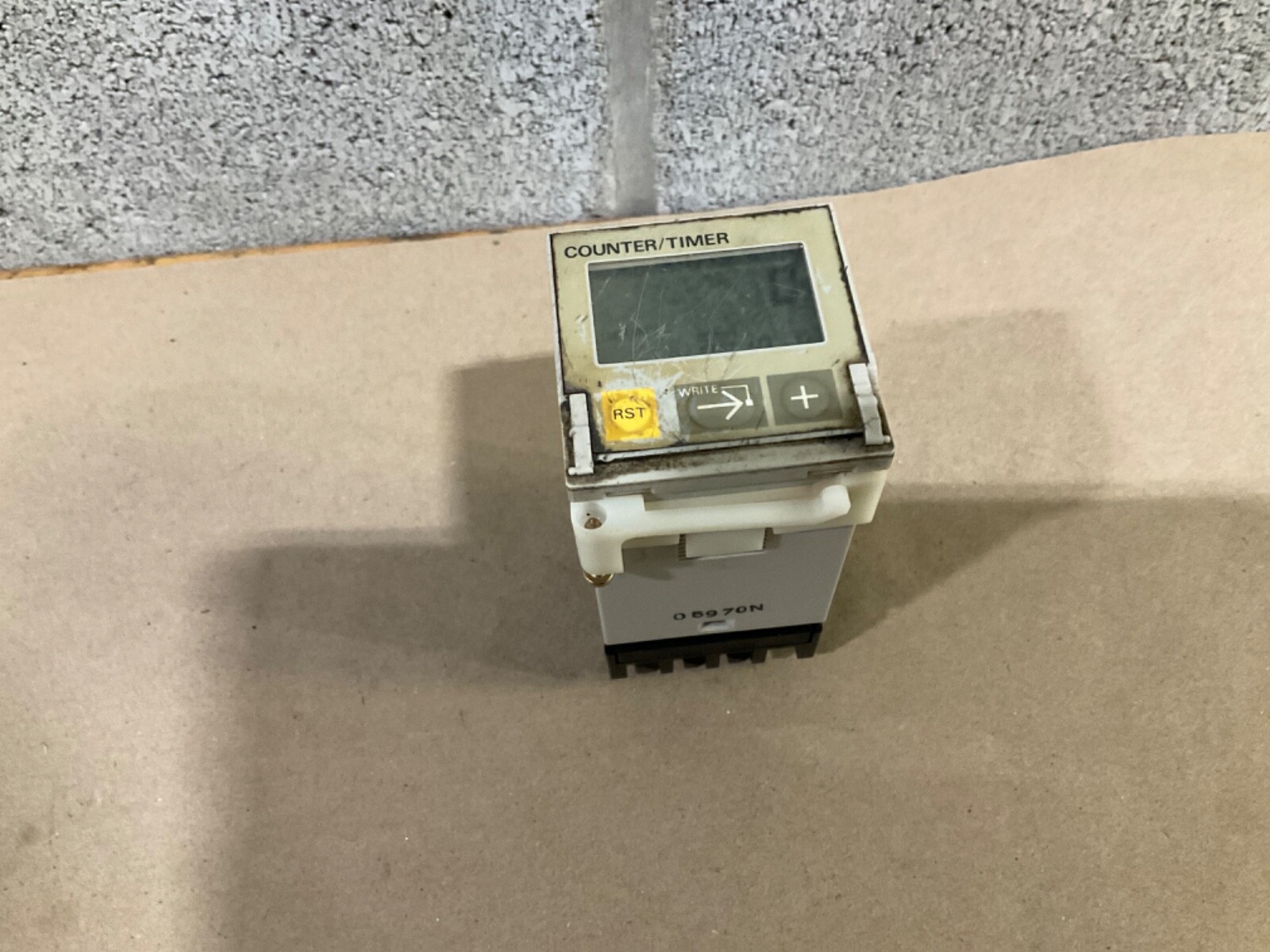 Omron H8CA COUNTER TIMER Time Relay H8CA-SDL #04PT13