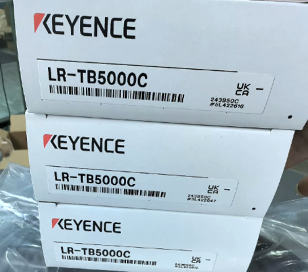 New in box KEYENCE LR-TB5000C Laser Sensor