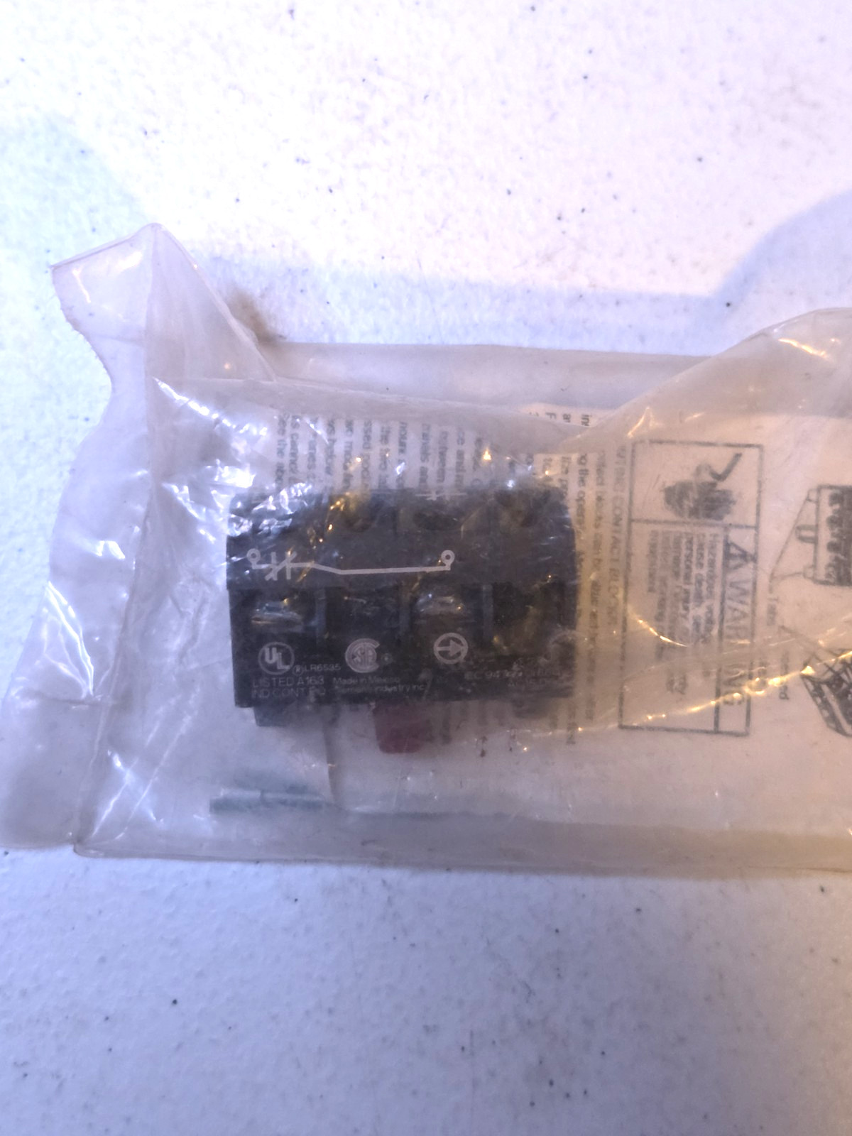 NEW Siemens 52BAJ Contact Block Kit 1 NC For Class 51 & 52 NEMA A600/P600 NIP