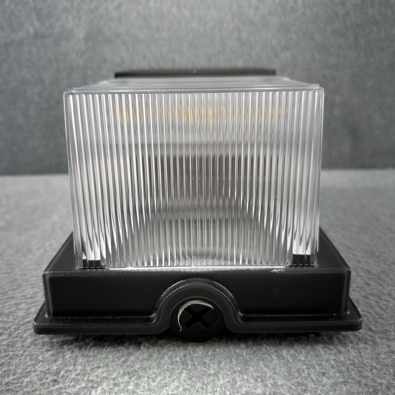 Lithonia Lighting 249NF2 Dusk To Dawn LED 70W Wall Pack Light Fixture 5000K New