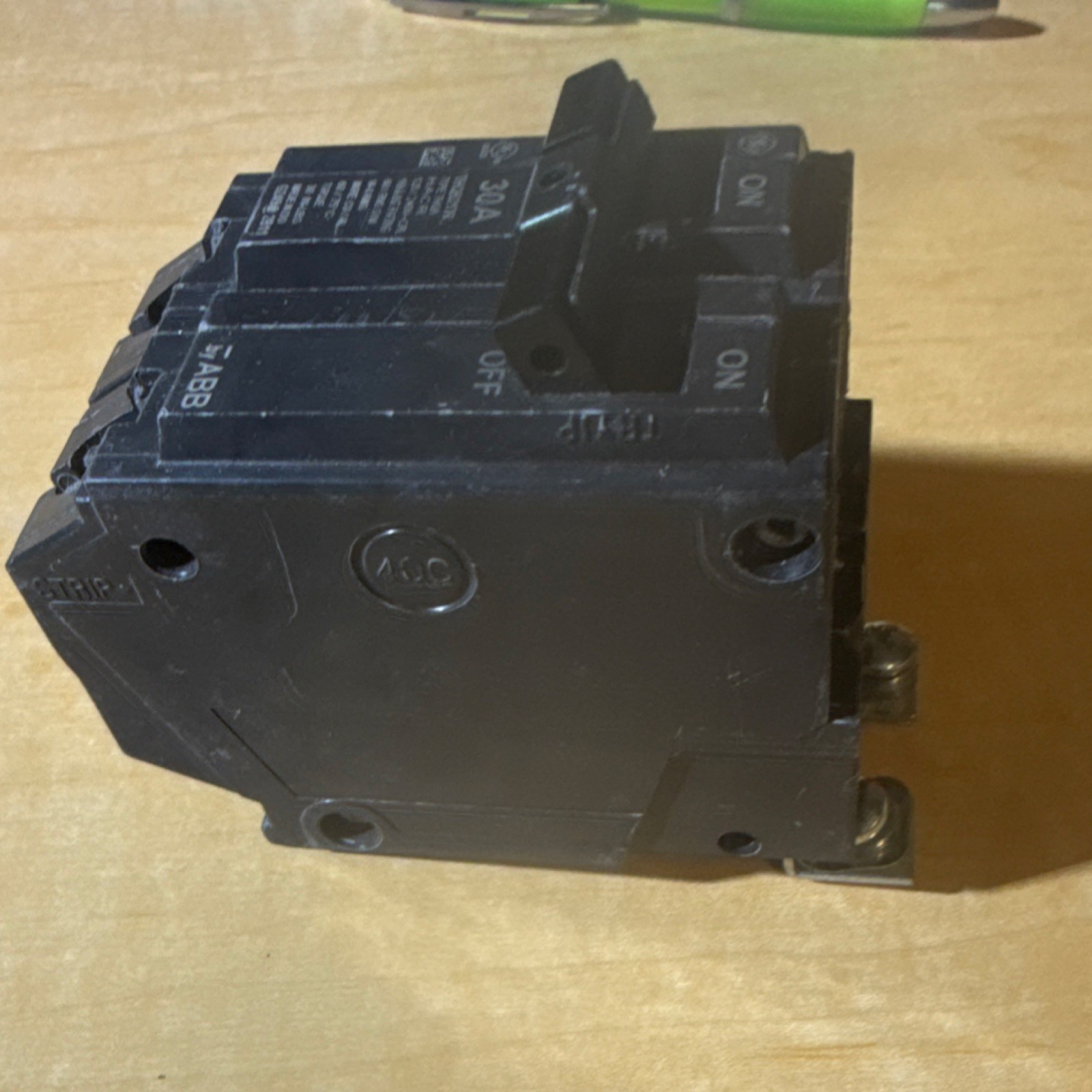 GE THQB2130 Circuit Breaker 30A 2-Pole 120/240V Bolt-On Black HACR