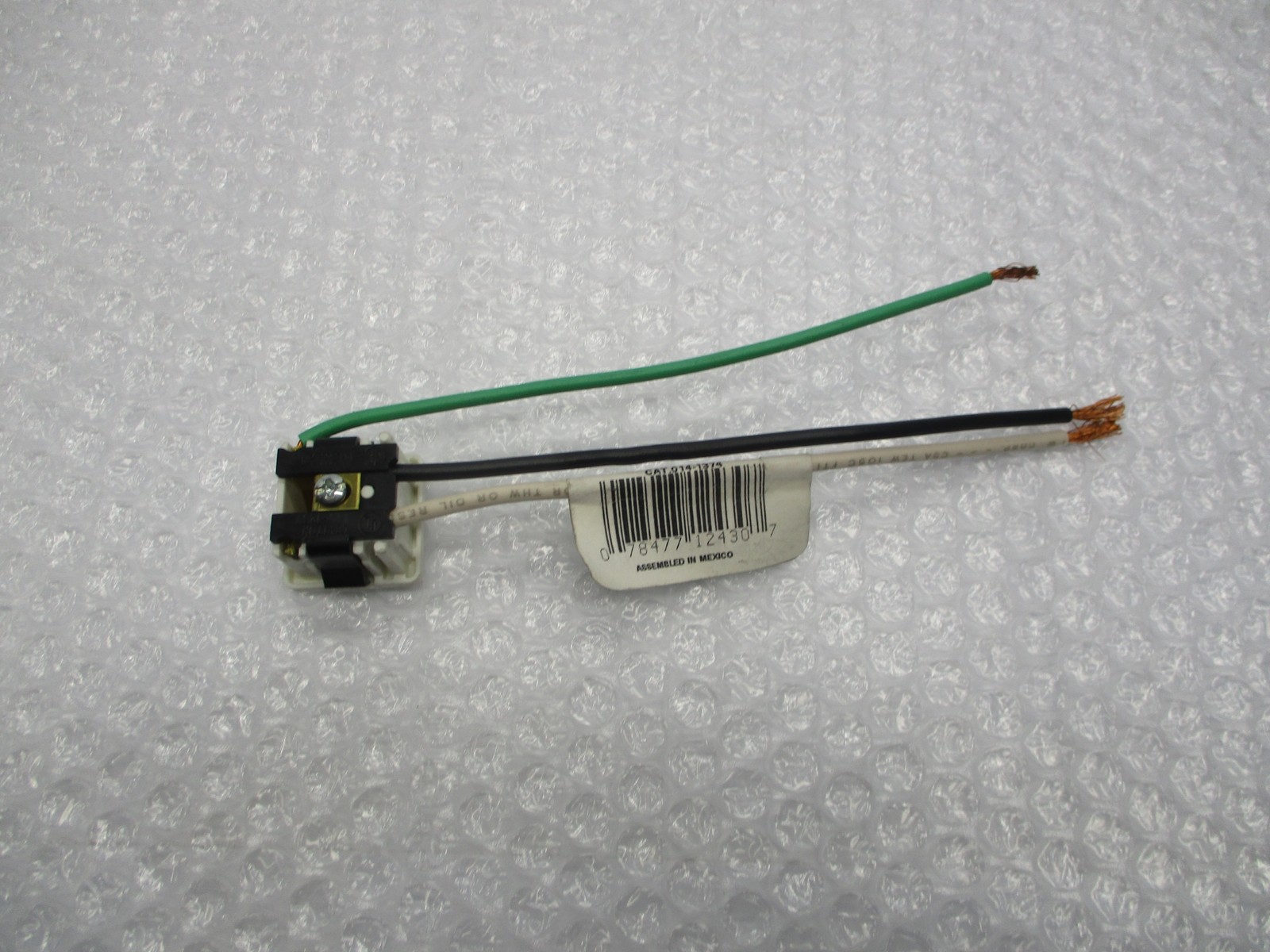 LEVITON 014-1374 RECEPTACLE NSNP