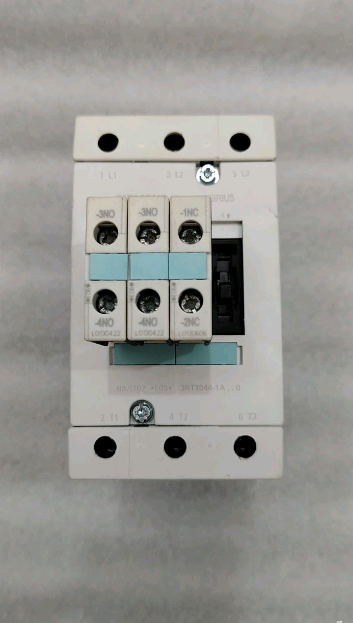 SIEMENS SIRIUS 3RT1044-1A…0 3POLE 100A CONTACTOR FREE FAST SHIPPING FEDEEX