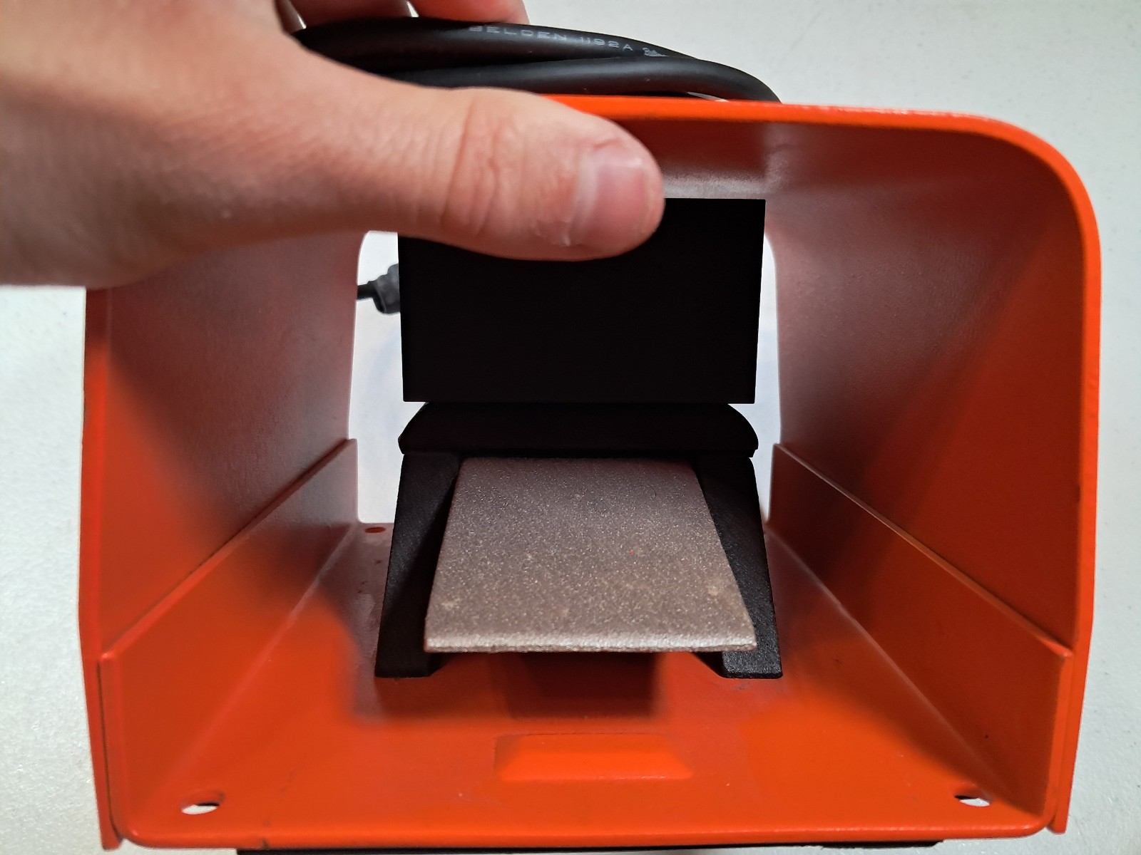 Linemaster Classic III 88SH1 Heavy Duty Foot Switch Orange Steel Enclosure