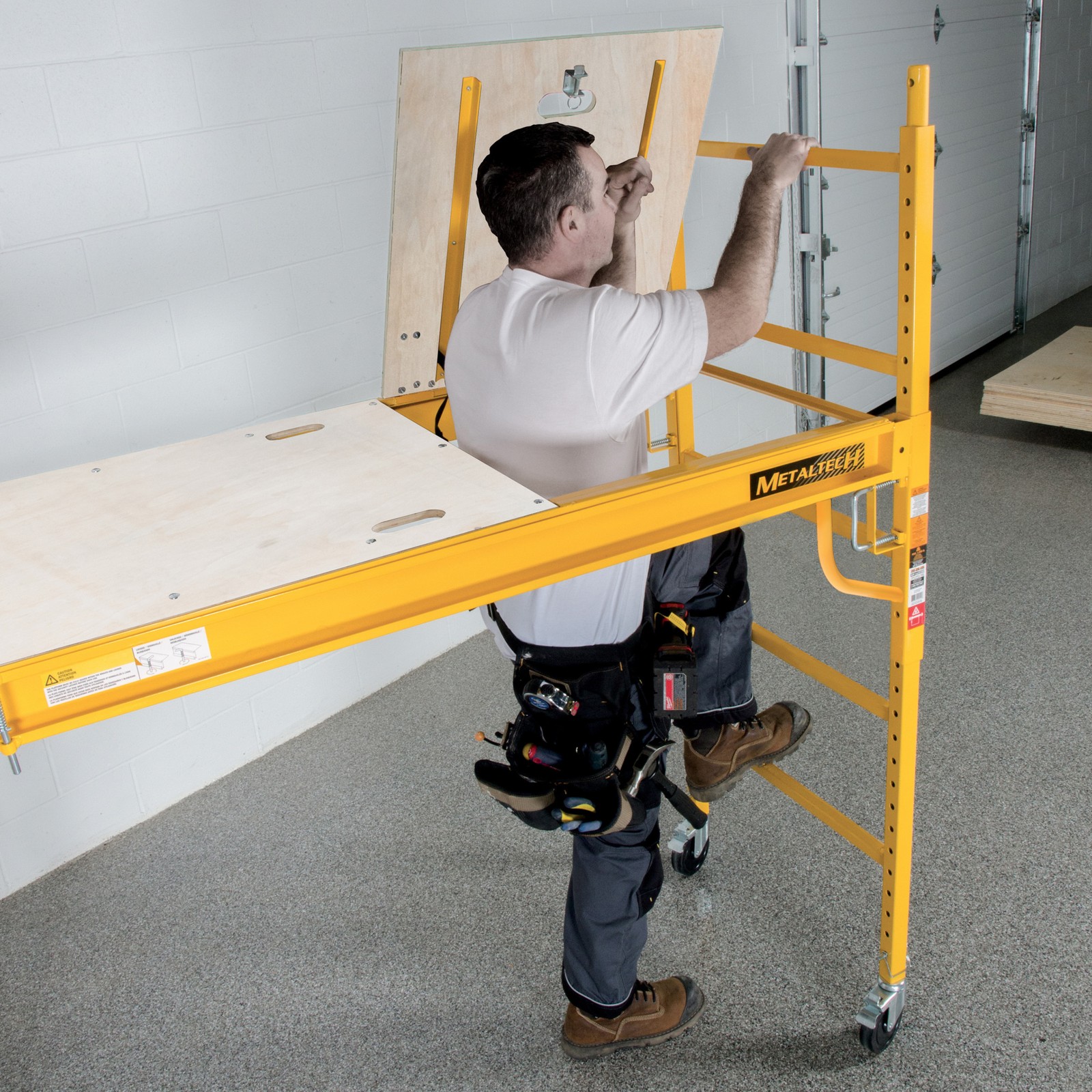 Metaltech Scaffolding Platform with Trapdoor, 67in.W x 29in.D, Model# I-CISPT