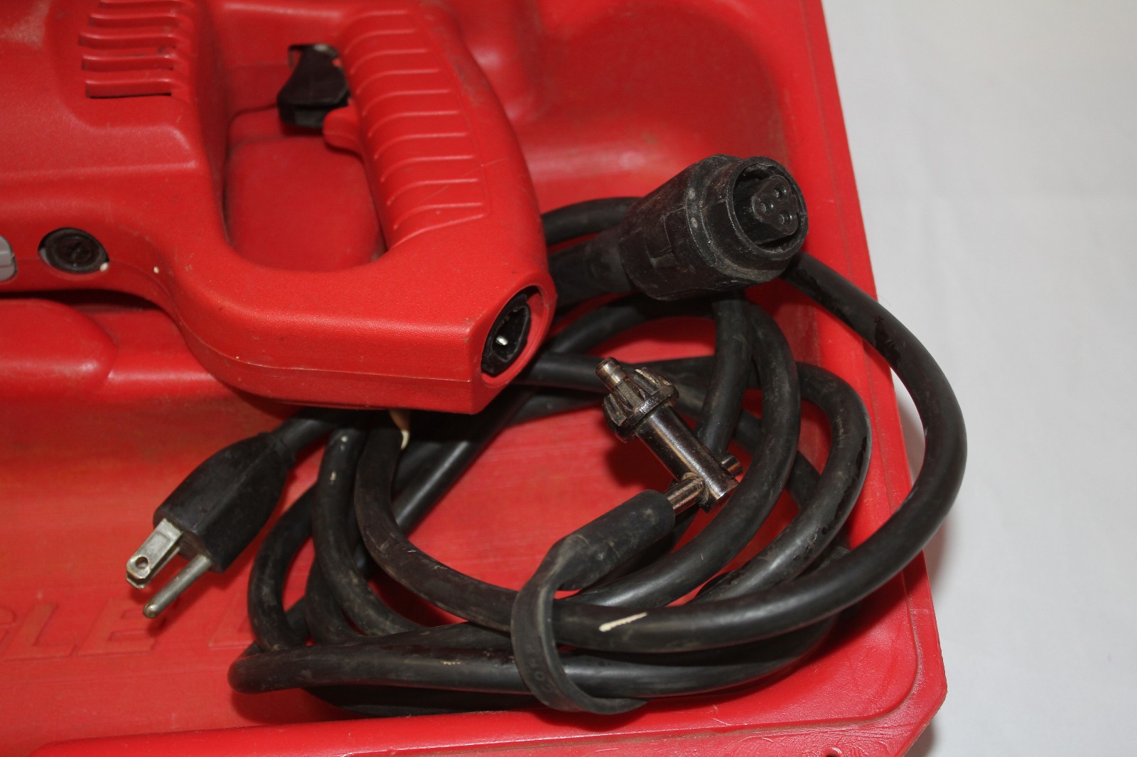 Milwaukee 1/2 Right Angle Drill 1107-1 with Extra Bits