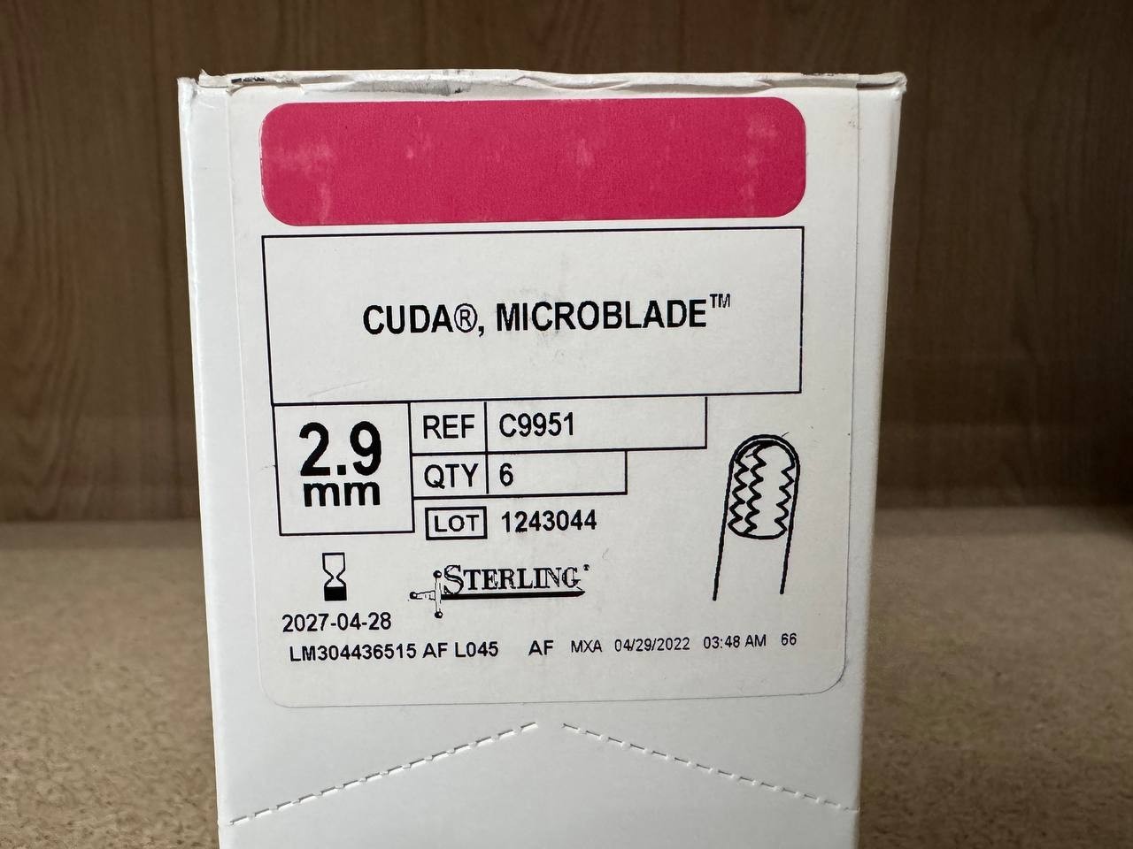 Box of 6 ConMed Linvatec C9951 2.9 mm CUDA Microblade IN DATE 2027-04-28