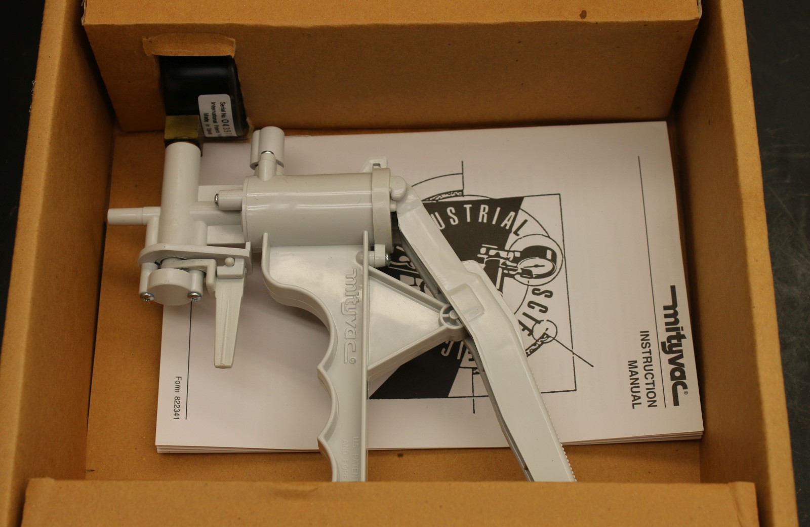 Lincoln Industrial Mityvac II Plastic Vacuum Pump Handheld with User Manual