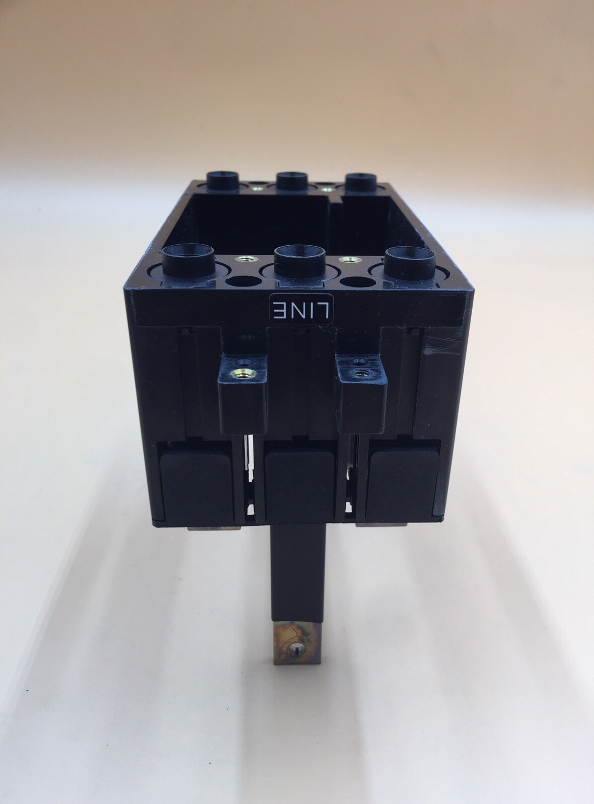 HOUSTON STOCK NEW SIEMENS PCBERC3 PLUG-IN MOUNTING BASE FREE 2 DAY AIR BUY NOW