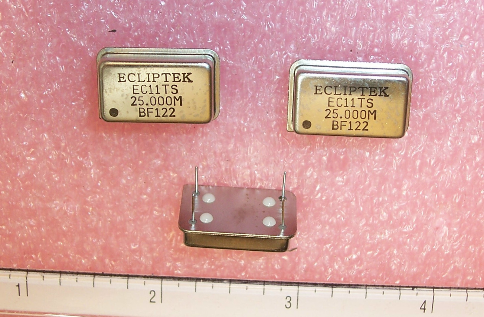 QTY (10) 25MHz FULL SIZE OSCILLATORS HCMOS TTL 5V TRI-STATE EC11TS-25.000M