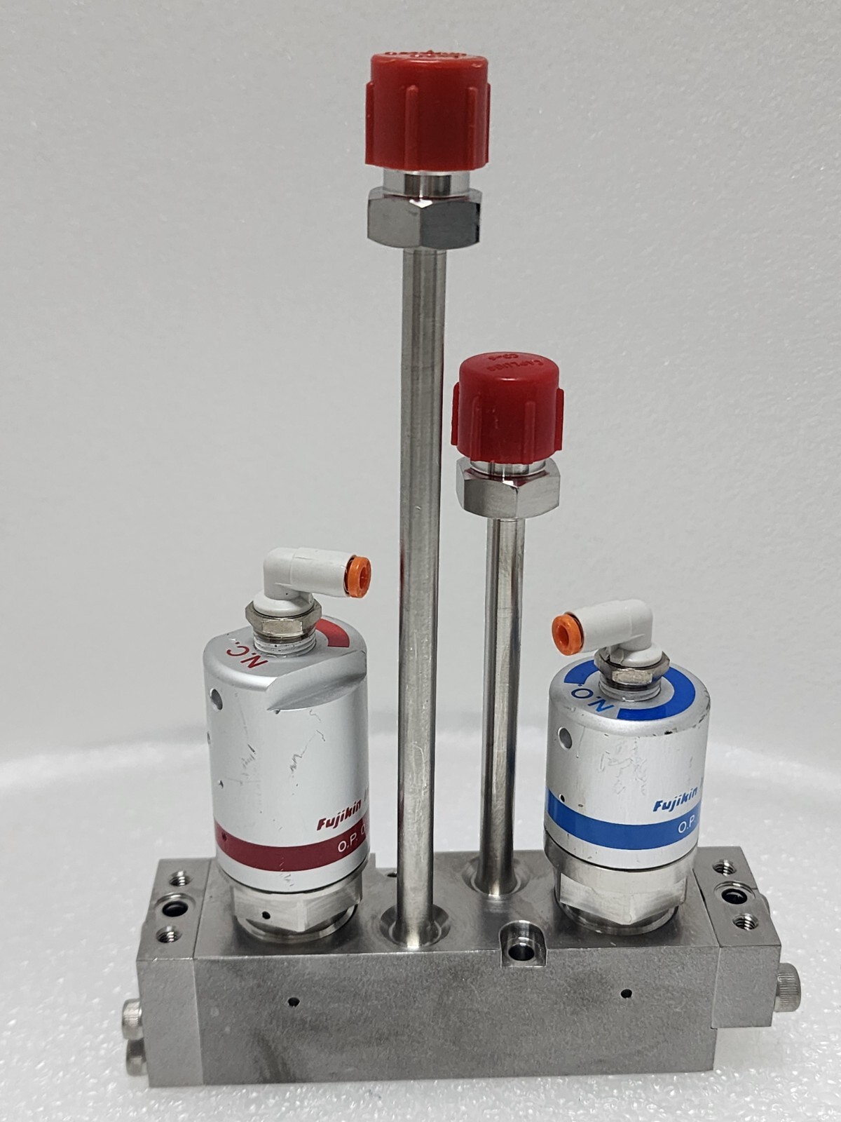 Fujikin Assembly Valve, C No. 591745, 2xO.P 0.5~0.6MPa, NC and NO._96707