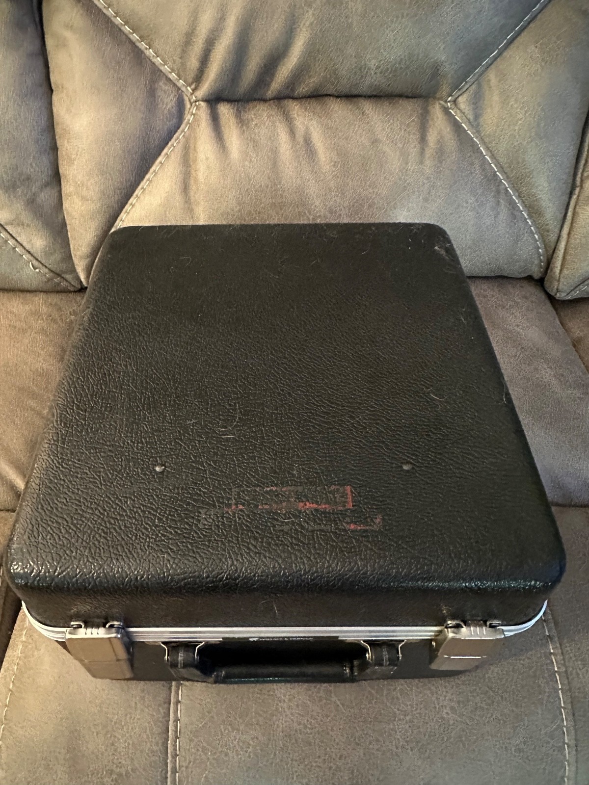Wallace & Tiernan Model 62A-4A-0005 Pressure Gauge in Hard Case