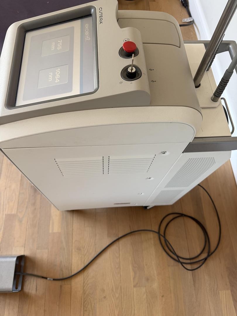 Cutera Excel HR 1064 @ 755 NM laser Hair removal,Lesions,Laser Genesis Warranty