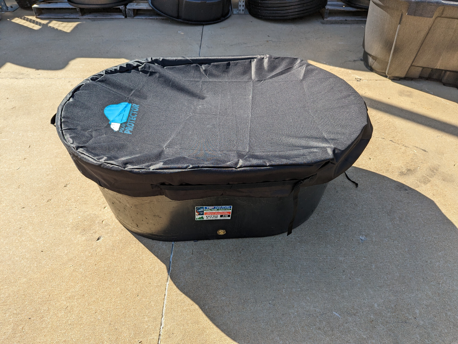 Rubbermaid 100 Gallon Stock Tank Cover Ice Water Therapy Ice Bath Cover Coldtank