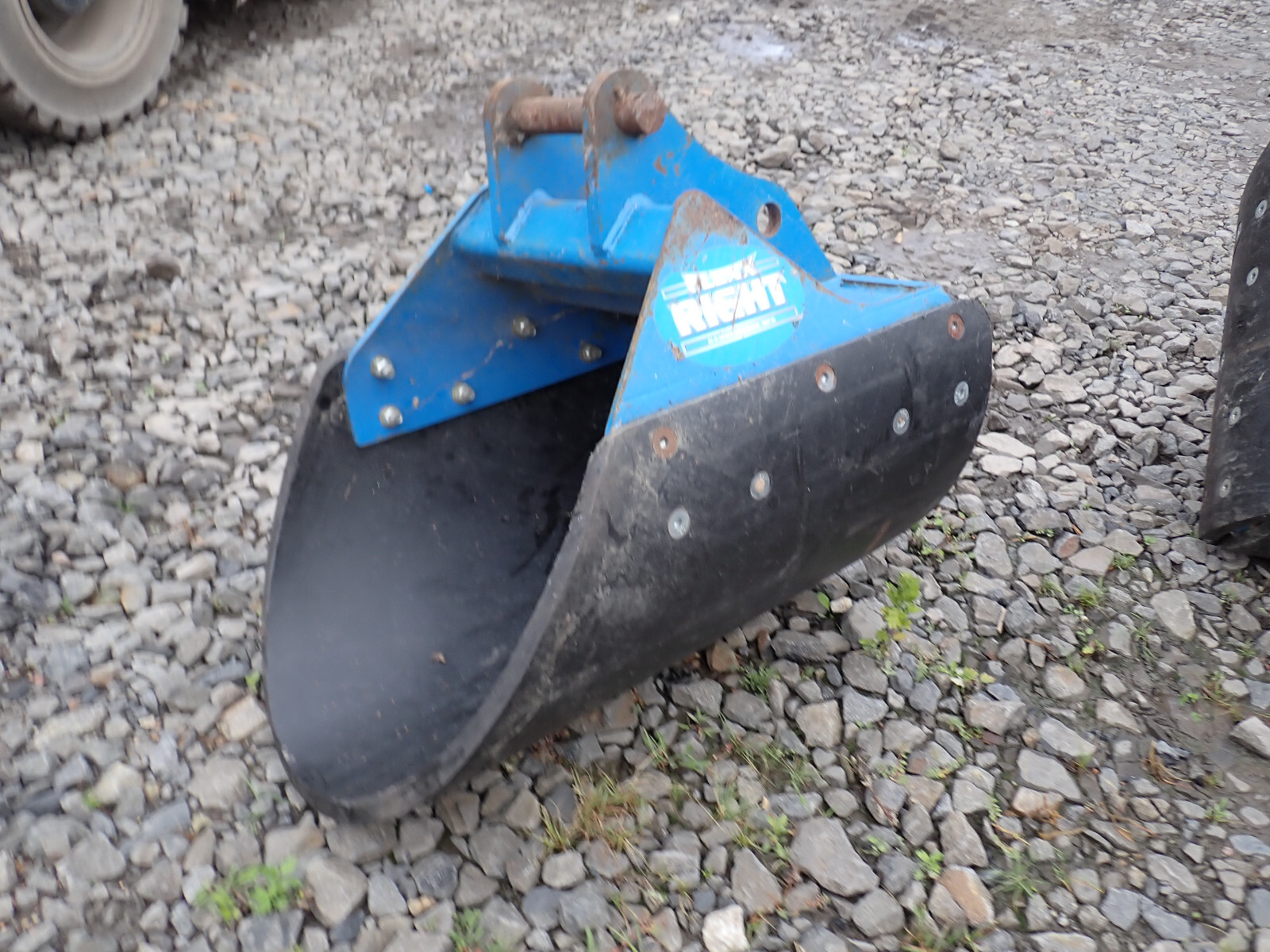 Vail Flexx Right 32″ Digging Bucket CAT 307 308E2 Excavator UTILITY GAS LINE