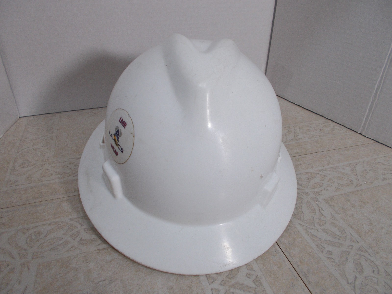 Hard Hat MSA V-Guard Full Brim (Type 1) 4pt Suspension Size Medium