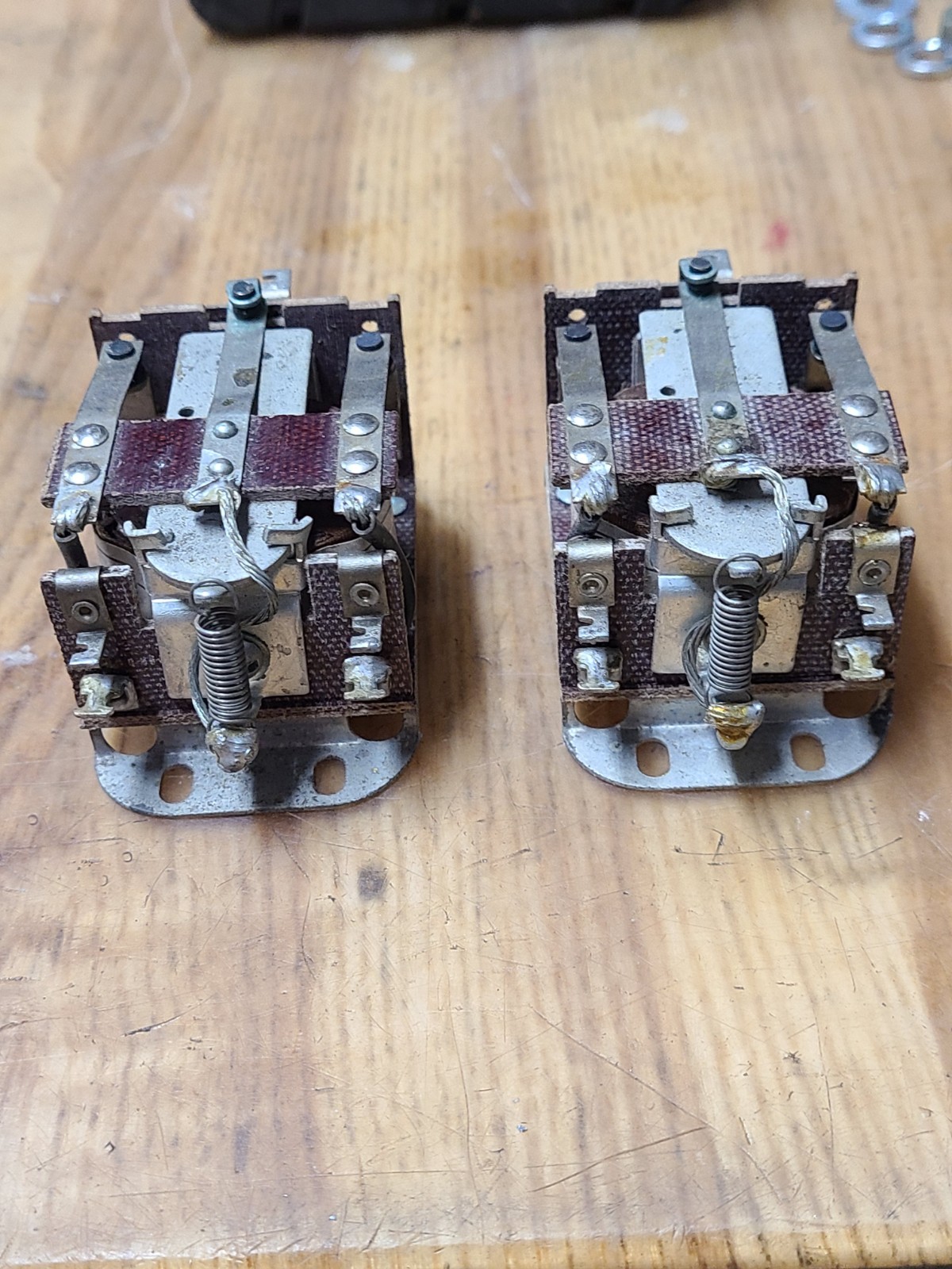 2 Leach Relay Type 1024-B Military Aircraft 150 Vdc 10,000 Ohm Contactor