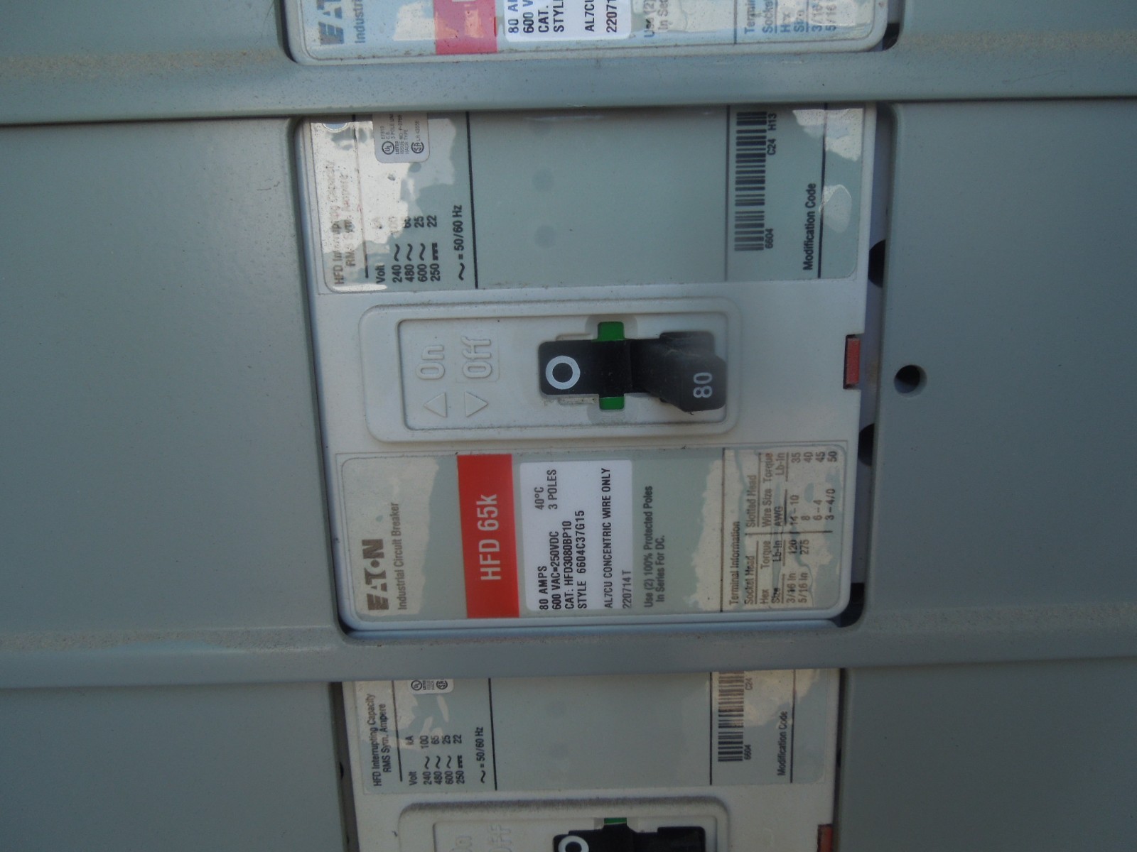 Eaton 4000A 3ph 415/240V Main Breaker Switchboard w/ 48- HFD3080 Breakers 3R